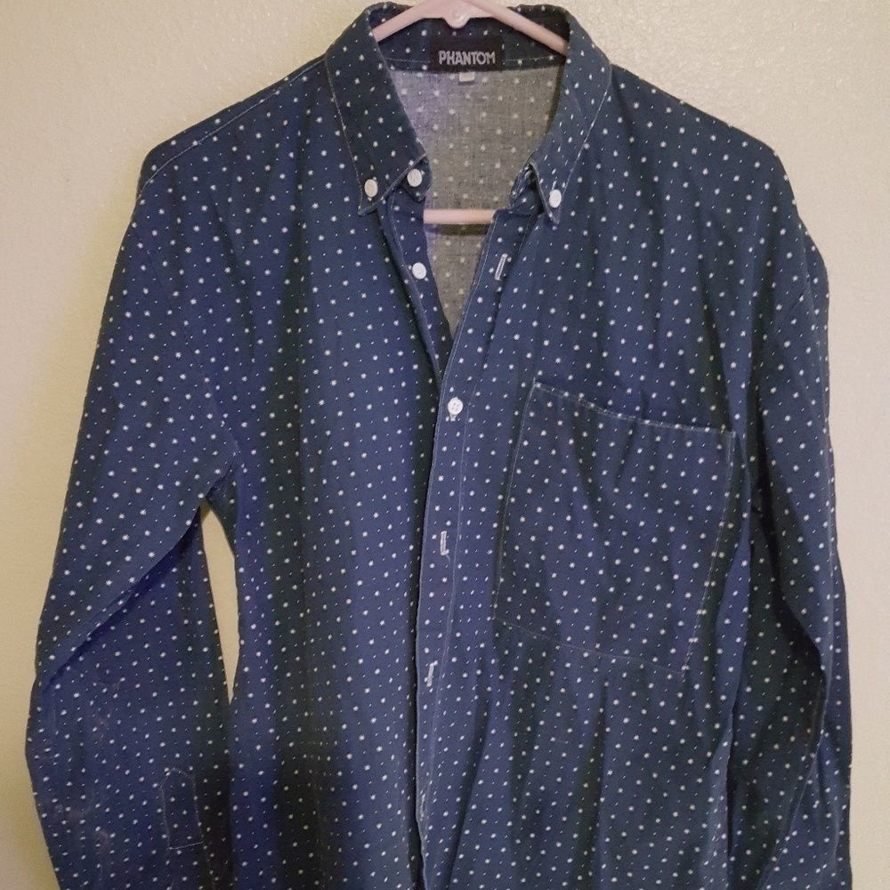 Phantom Women's Blue Denim Look Causal Button Down Shirt Size Medium
